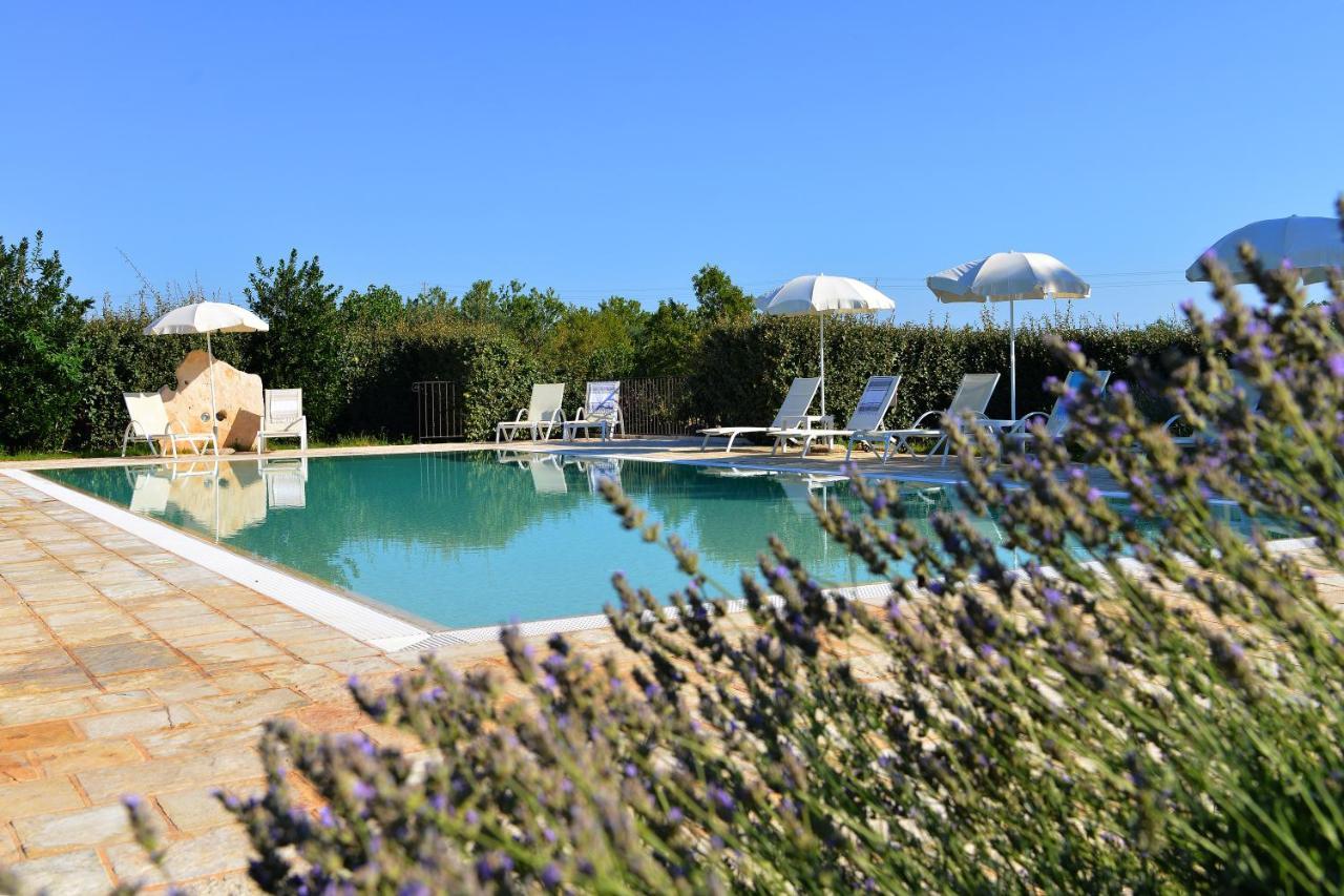 Masseria Peppeturro Cisternino Exteriör bild